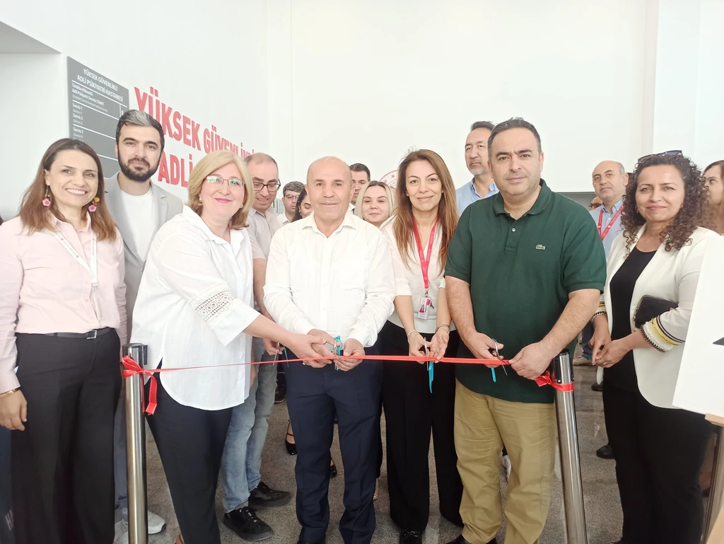 Bayraklı Halk Eğitim Merkezi’nden Şehir Hastanesi’nde anlamlı sergi