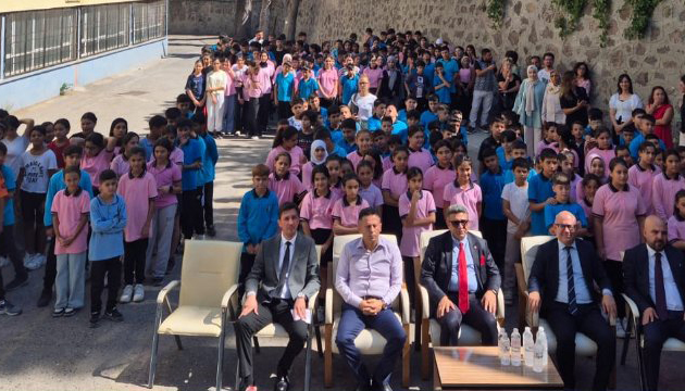 Konak'ta İlköğretim Haftası coşkuyla kutlandı