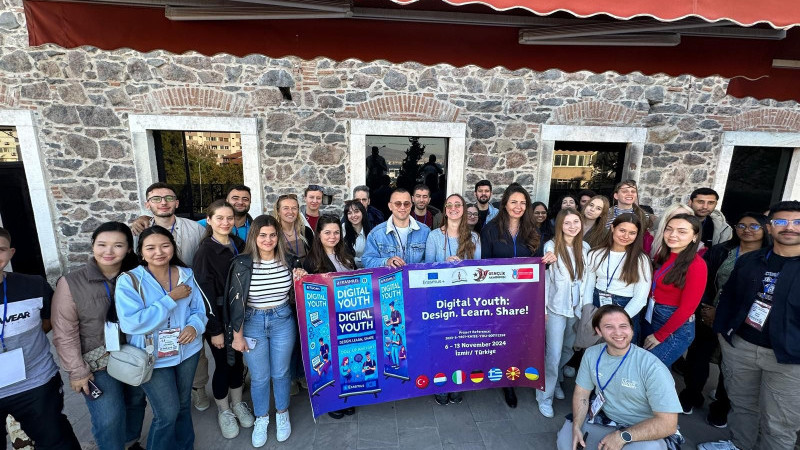 Dijital Gençlik: Tasarla, Öğren, Paylaş Projesi Başarıyla Tamamlandı