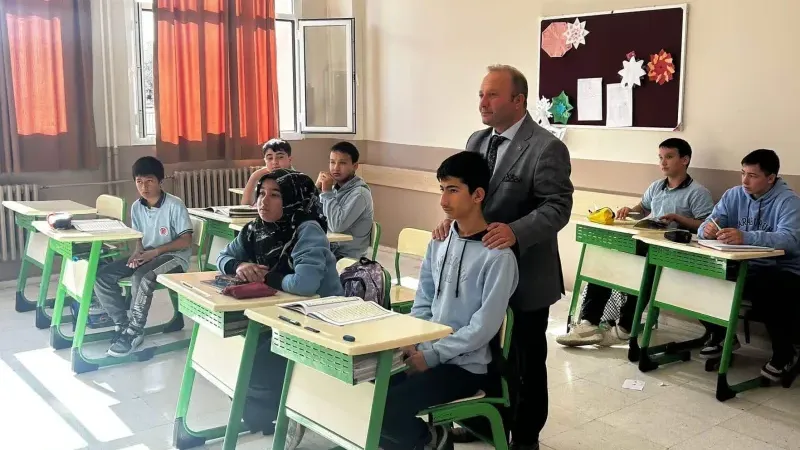 Serdar Kayadağ’dan eğitime yakın takip: “Her öğrencinin sesi bizim için değerli”