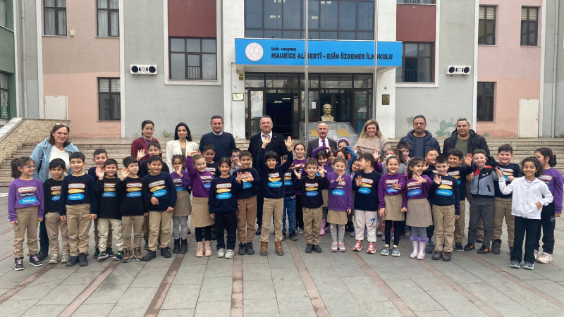 Menderes İlçe Milli Eğitim Müdürü Yılmaz, Maurice Aliberti İlkokulunu ziyaret etti
