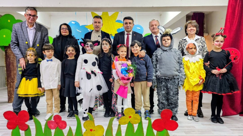 Metin Ender Karabulut Öğrencilerin Tiyatro Heyecanına Ortak Oldu