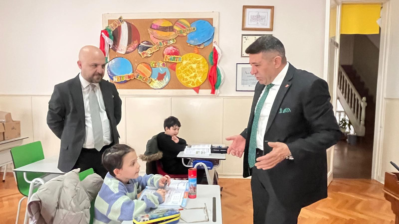 Konak İlçe Milli Eğitim Müdürü Karabulut ve Şube Müdürü Kaya’dan İtalyan Anaokulu’na ziyaret