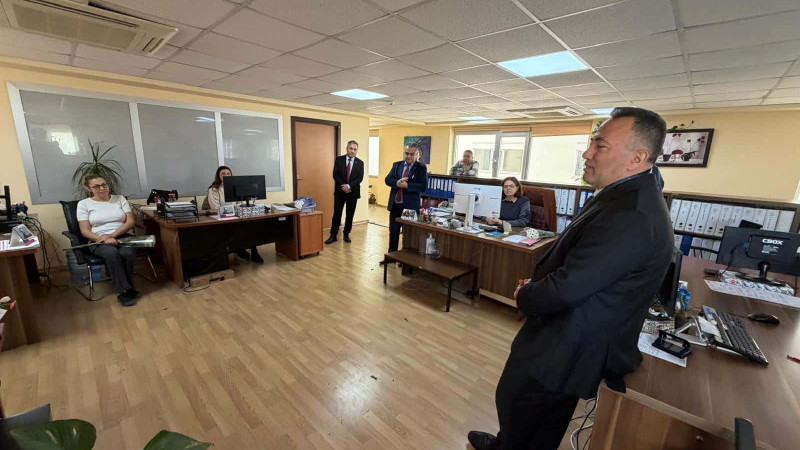 Menderes İlçe Millî Eğitim Müdürü Yusuf Yılmaz 8 Mart Dünya Kadınlar Gününü Kutladı