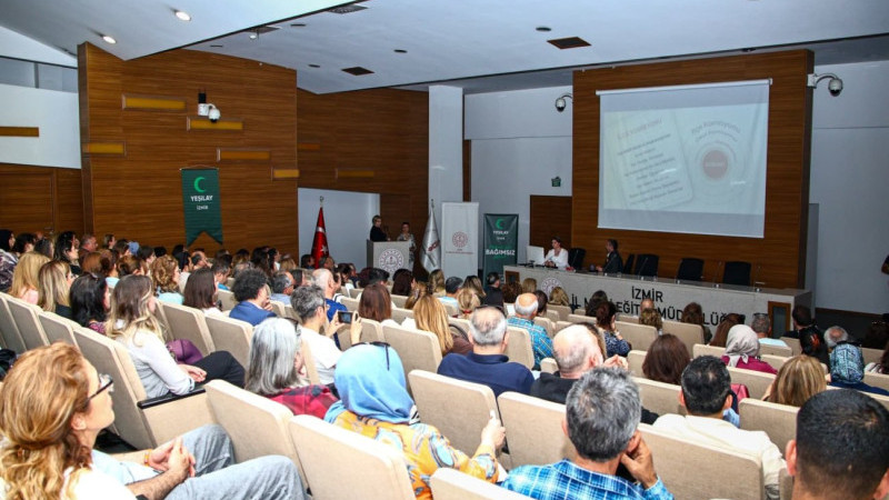 İzmir’de rehber öğretmenlere sağlıklı yaşam eğitimi verildi