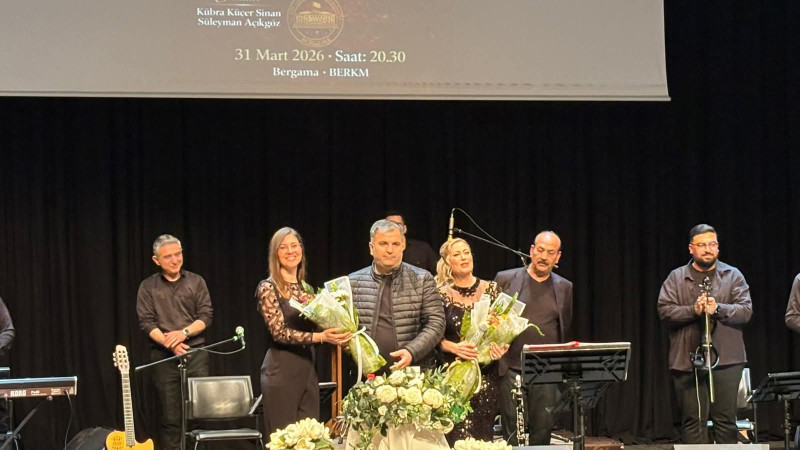 Bergama’da “Ömürlük Şarkılarla Nağmelerden Gönüllere” Konseri Düzenlendi