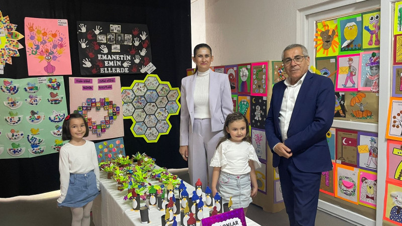 Gaziemir İlçe Millî Eğitim Müdürü Erhan Atilla’dan Sergi Ziyareti