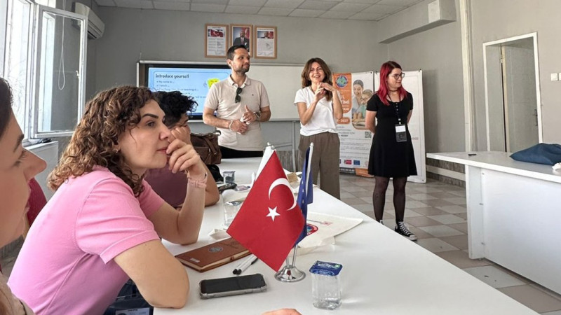 Erasmus+ Akreditasyonu Kapsamında Uzman Eğitmenler İzmir’de