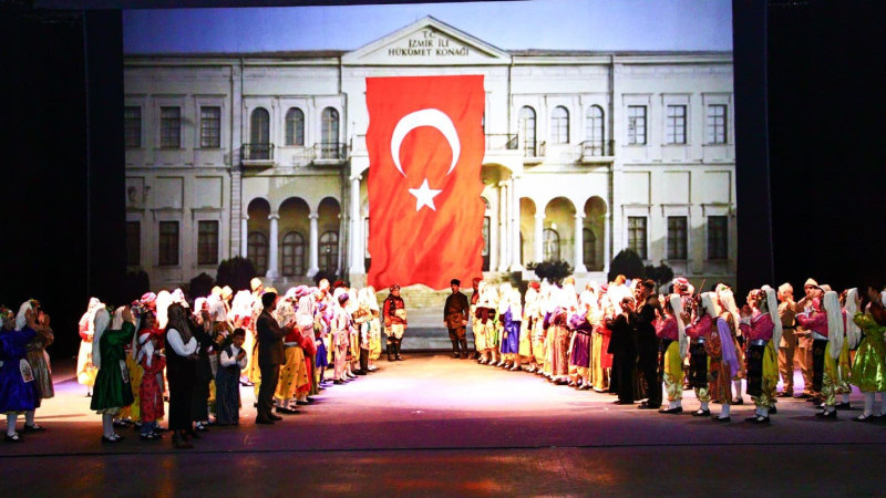 İzmir’de “Kuvayi İlmiye” Gösterisine Yoğun İlgi