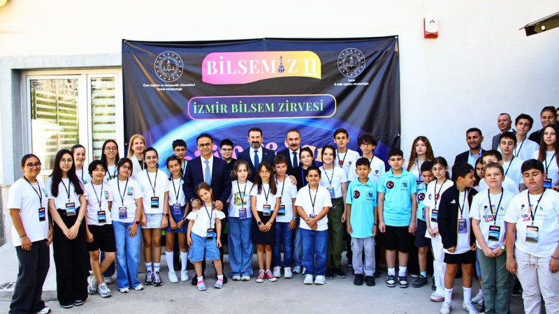 Ömer Yahşi BİLSEM Zirvesi’nde Geleceğin Mucitleriyle Buluştu