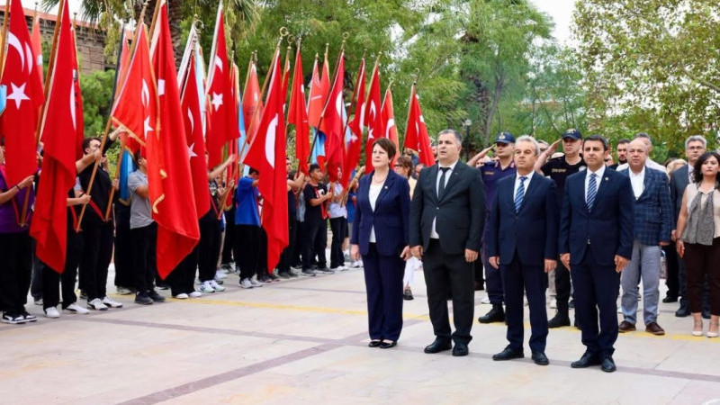 Ekrem Ulus’tan İlköğretim Haftası mesajı: “Eğitim geleceğimizin teminatıdır”