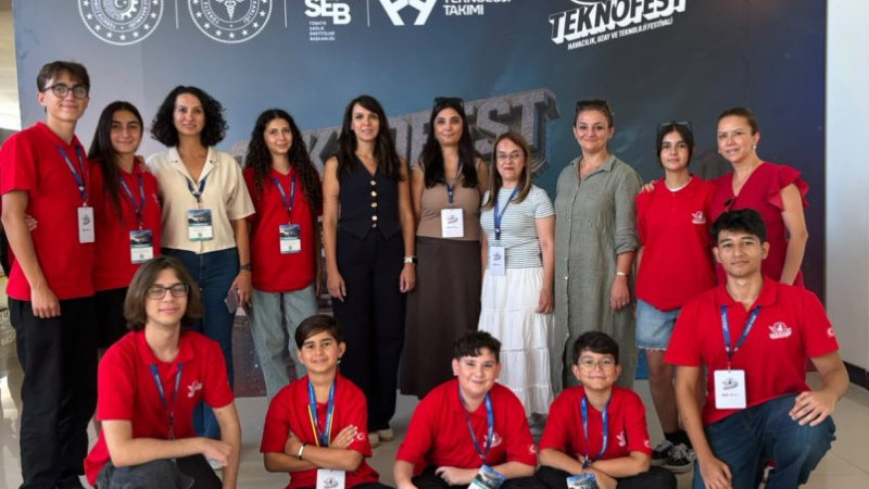 İzmir Fen Lisesi TEKNOFEST'te Türkiye ikincisi oldu