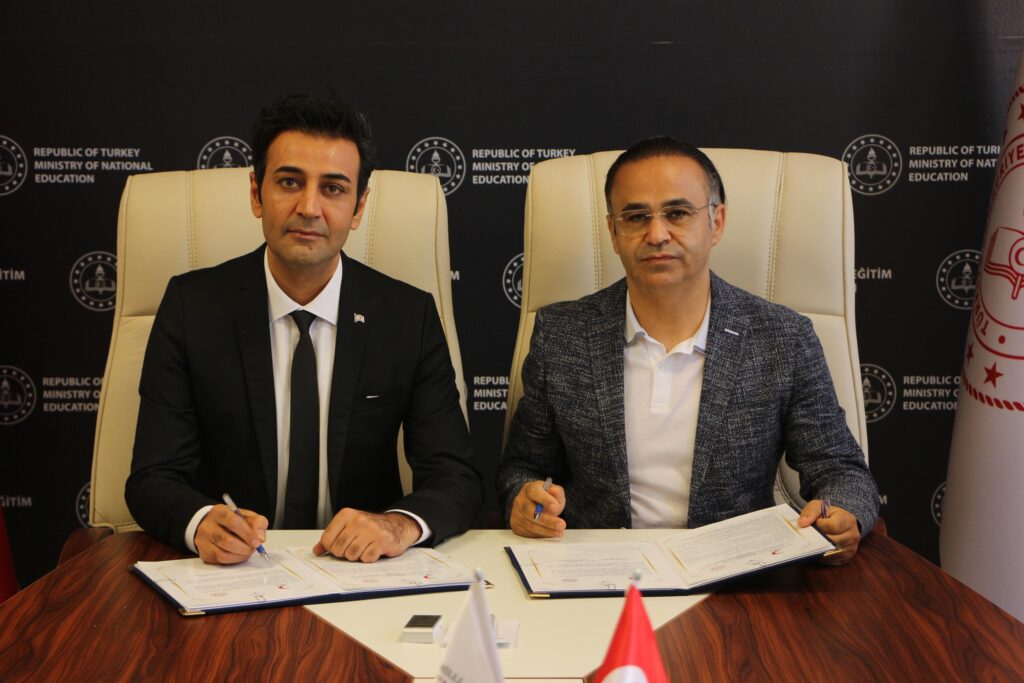 İzmir İl Milli Eğitim Müdürlüğü Kızılay ile anlaşma imzaladı