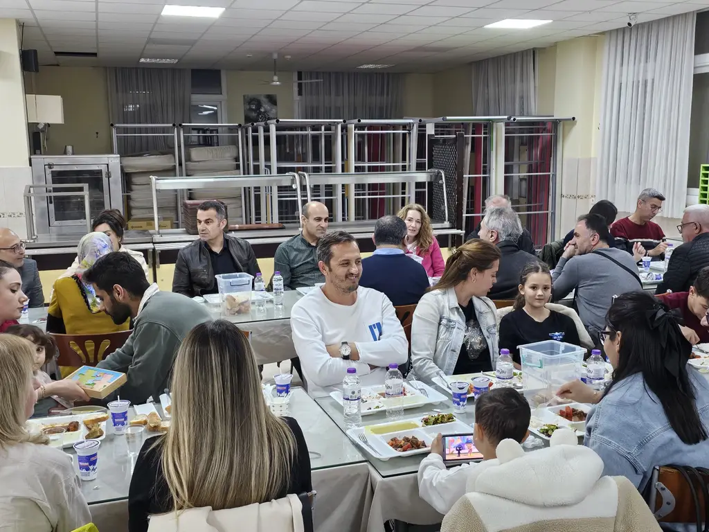 Menemen İlçe Milli Eğitim Müdürlüğü'nden iftar programı