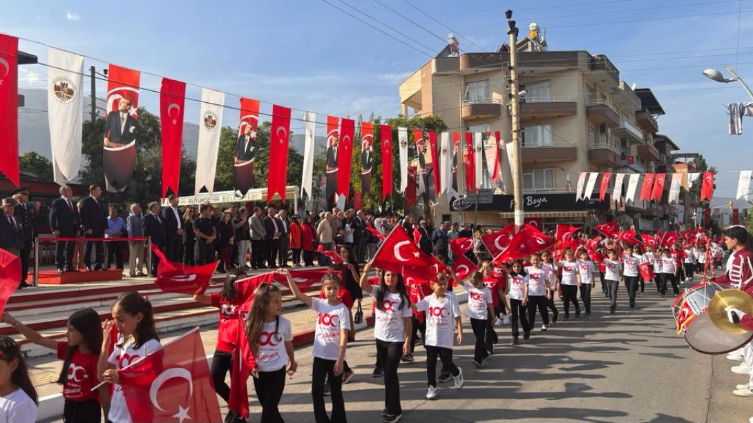 Beydağ'da Cumhuriyetin 100. Yılı coşkuyla kutlandı